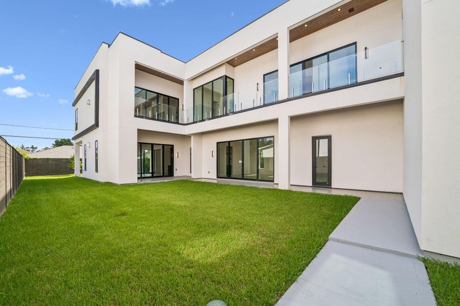 Exterior details and patio area of a home in , Houston (Image 29).