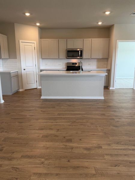Light & Bright Open Concept Kitchen