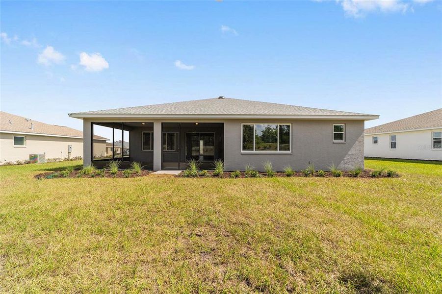 Exterior details and patio area of a home in , Ocala (Image 27).