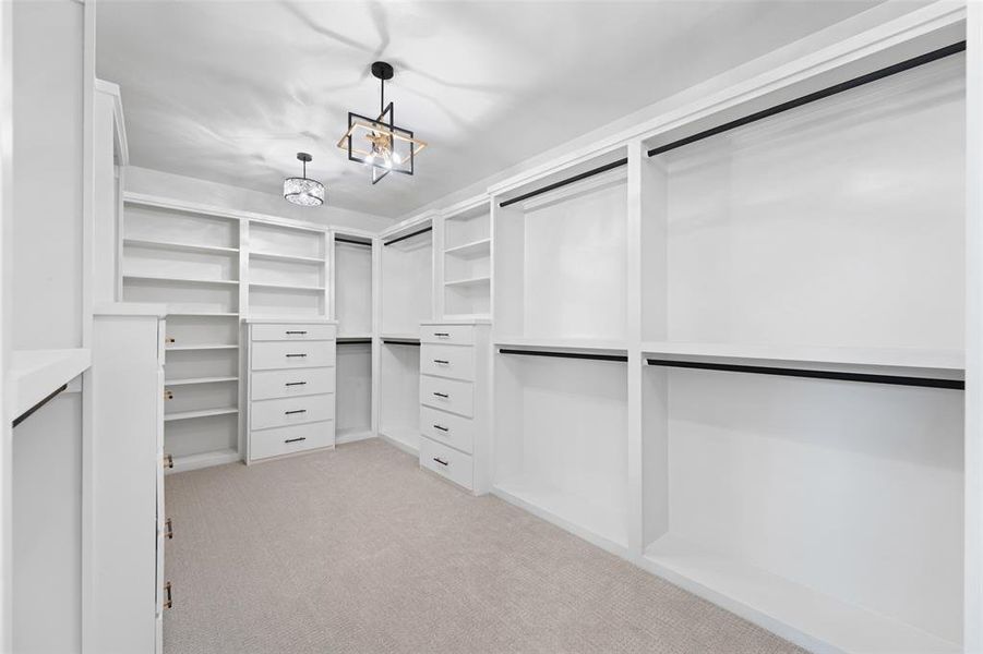 Spacious, unfurnished interior of a new home in , Dallas (Image 20).