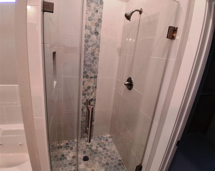 Separate shower Separate shower