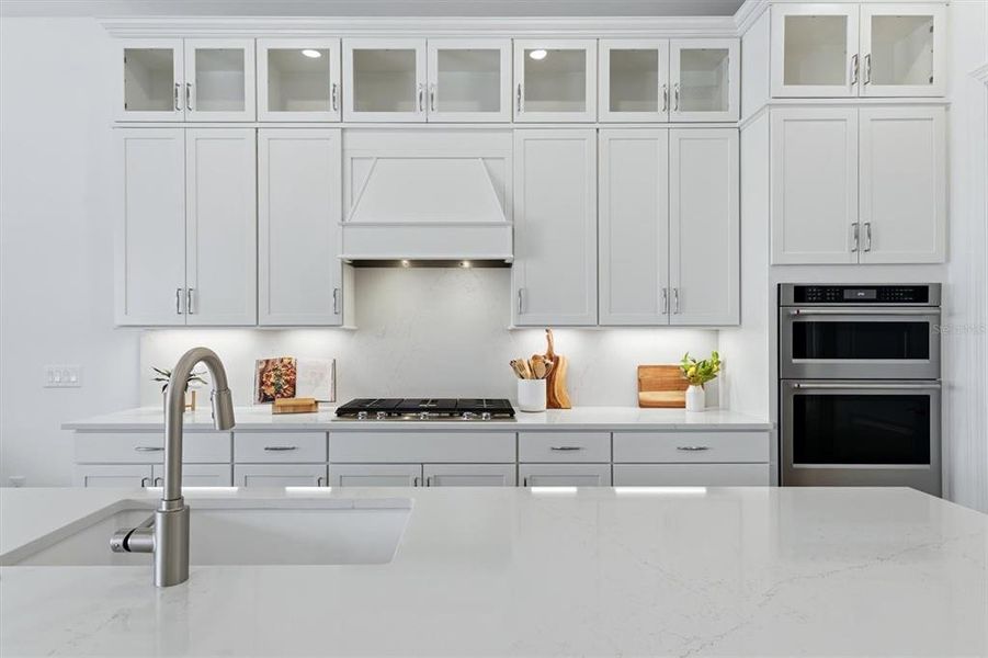 Furnished interior view inside a new home in Del Webb Catalina, Lakewood Ranch (Image 16).