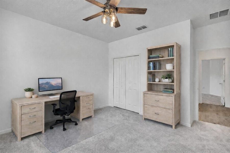 Furnished interior view inside a new home in , Dunnellon (Image 15).