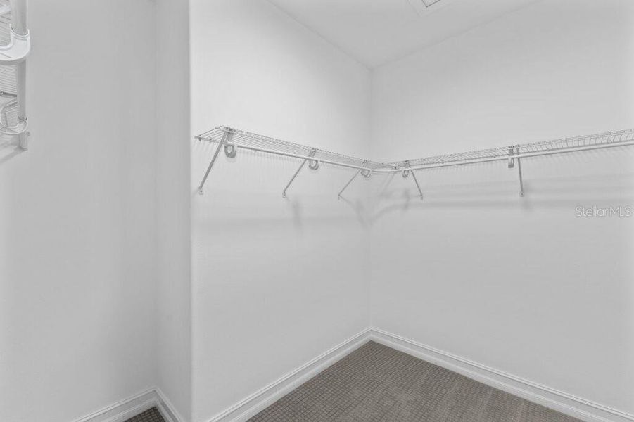 Spacious, unfurnished interior of a new home in , Ocala (Image 12).