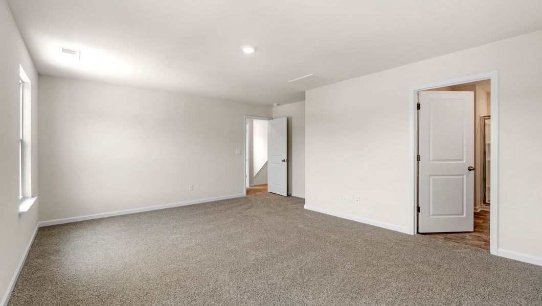 Spacious, unfurnished interior of a new home in Waverly Station, Greenwood (Image 25).