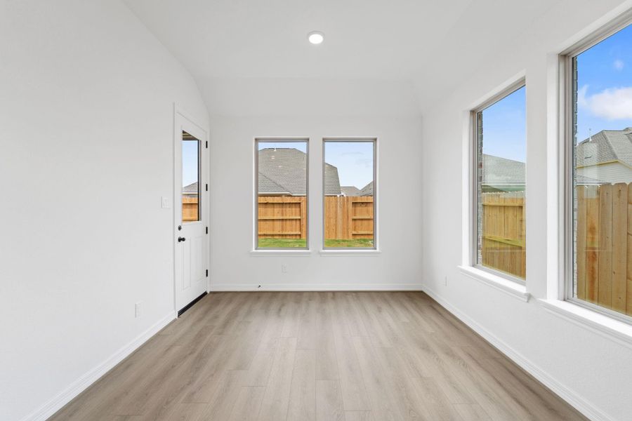 Note: Sample product photo. Actual exterior and interior selections may vary by homesite. Photo may be virtually staged