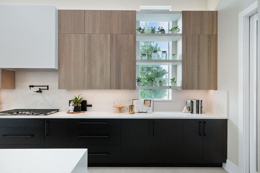 Representative interior finishes for a home built from the Riviera by GHO Homes in The Reserve at Grand Harbor, Vero Beach (Image 95).