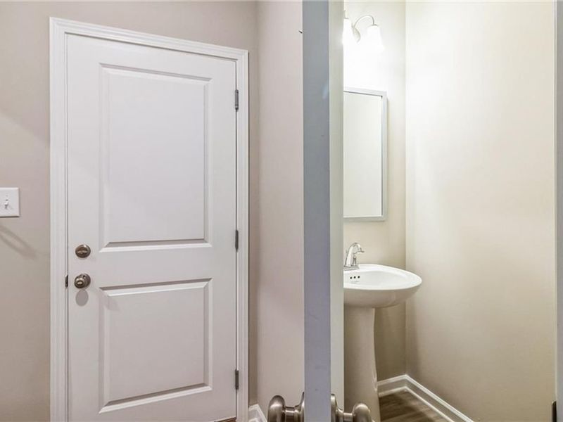 Image 18 of a home in Ivy Glen.