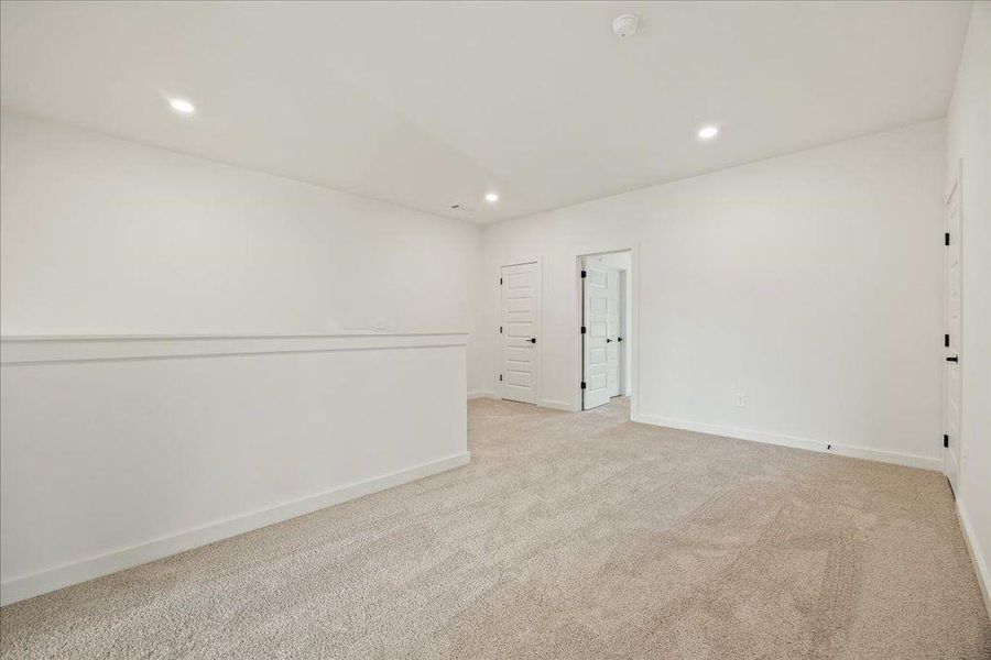 Spacious, unfurnished interior of a new home in Brooks Pond, Cumming (Image 37). Spacious, unfurnished interior of a new home in Brooks Pond, Cumming (Image 37).
