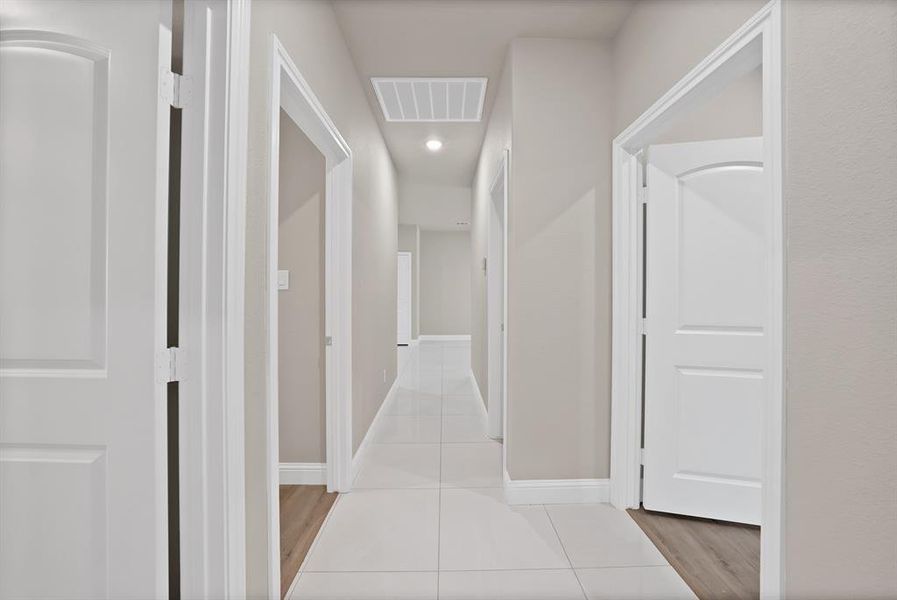 Spacious, unfurnished interior of a new home in , Cleburne (Image 10).