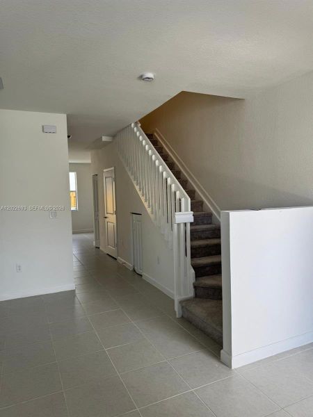Spacious, unfurnished interior of a new home in , Homestead (Image 18).