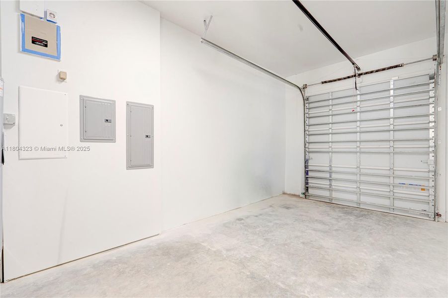 Private garage with Wi-Fi operated garage door Private garage with Wi-Fi operated garage door