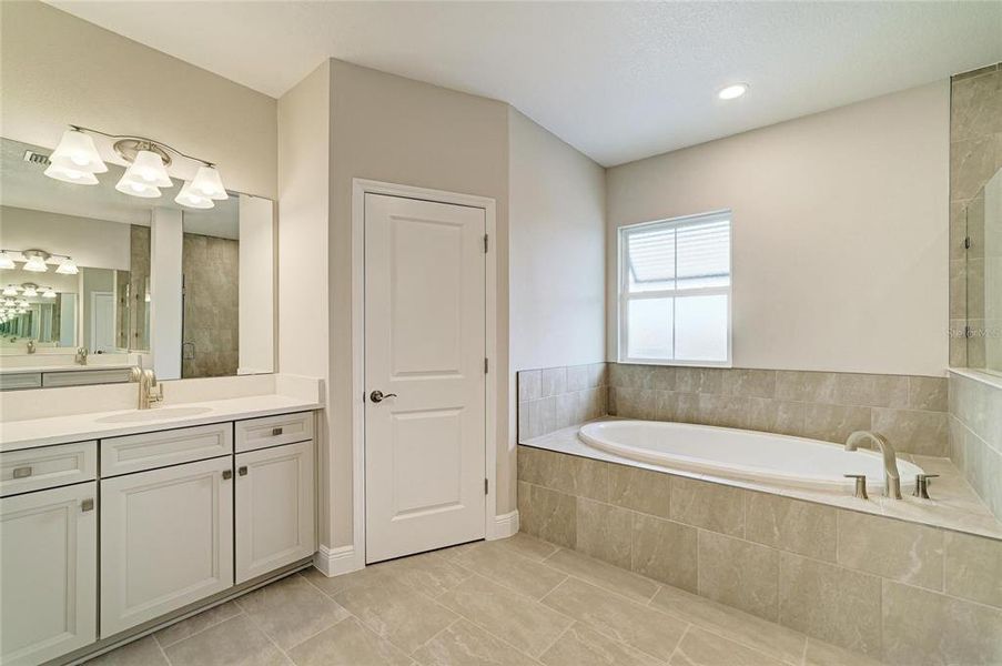 Furnished interior view inside a new home in North River Ranch, Parrish (Image 16).