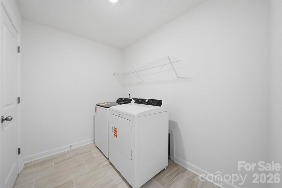 Close-up of interior finishes inside a home in Buffalo Ridge, Newton (Image 20).
