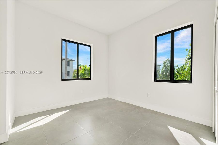 Spacious, unfurnished interior of a new home in , Homestead (Image 31).