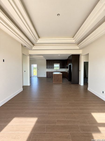 Spacious, unfurnished interior of a new home in , Eagle Pass (Image 14).