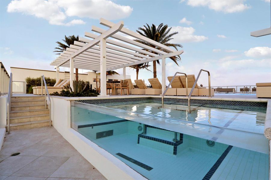 Spa - roof top Spa - roof top