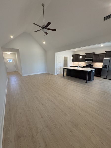 Spacious, unfurnished interior of a new home in Rookers Bend, Smyrna (Image 14).