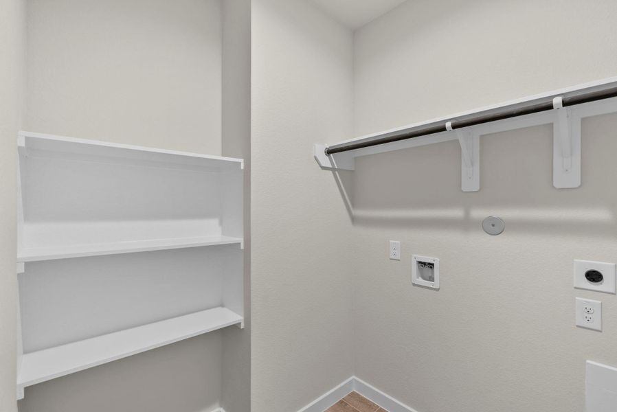 Spacious, unfurnished interior of a new home in Beacon Hill, Waller (Image 18). Spacious, unfurnished interior of a new home in Beacon Hill, Waller (Image 18).