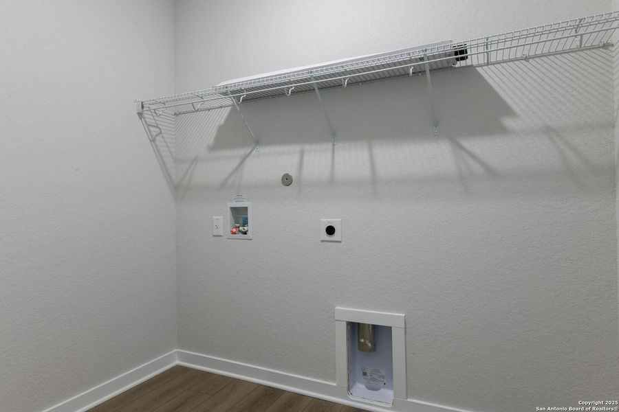 Spacious, unfurnished interior of a new home in Saddlebrook Ranch, Schertz (Image 21).