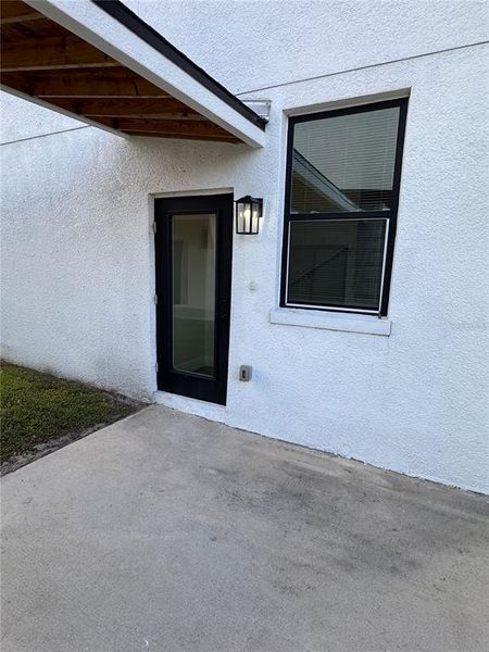 Exterior details and patio area of a home in , St. Petersburg (Image 16).