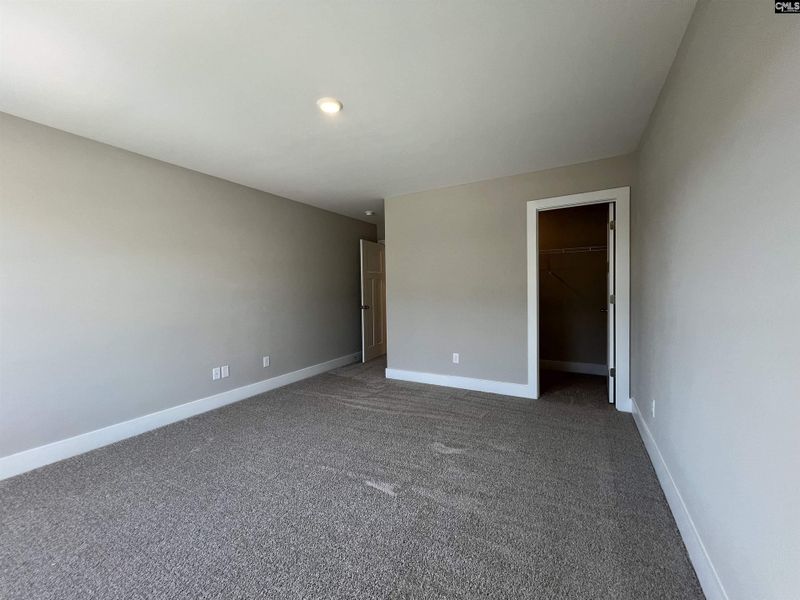 Spacious, unfurnished interior of a new home in Beach Forest, Sumter (Image 15).