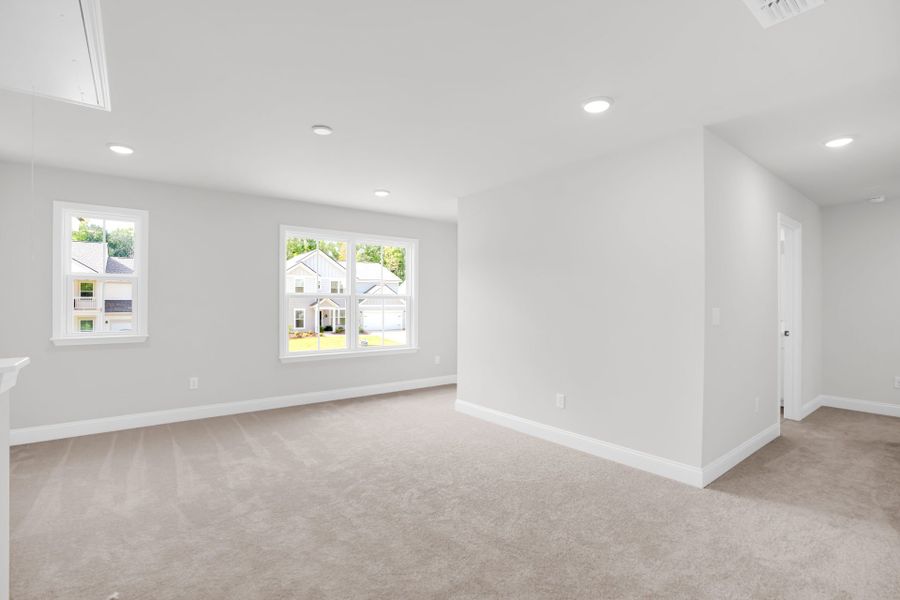 Spacious, unfurnished interior of a new home in Carriage Estates, Lexington (Image 37).