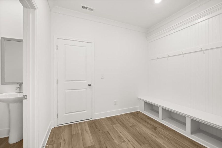 Spacious, unfurnished interior of a new home in Willow Creek, Watkinsville (Image 28).