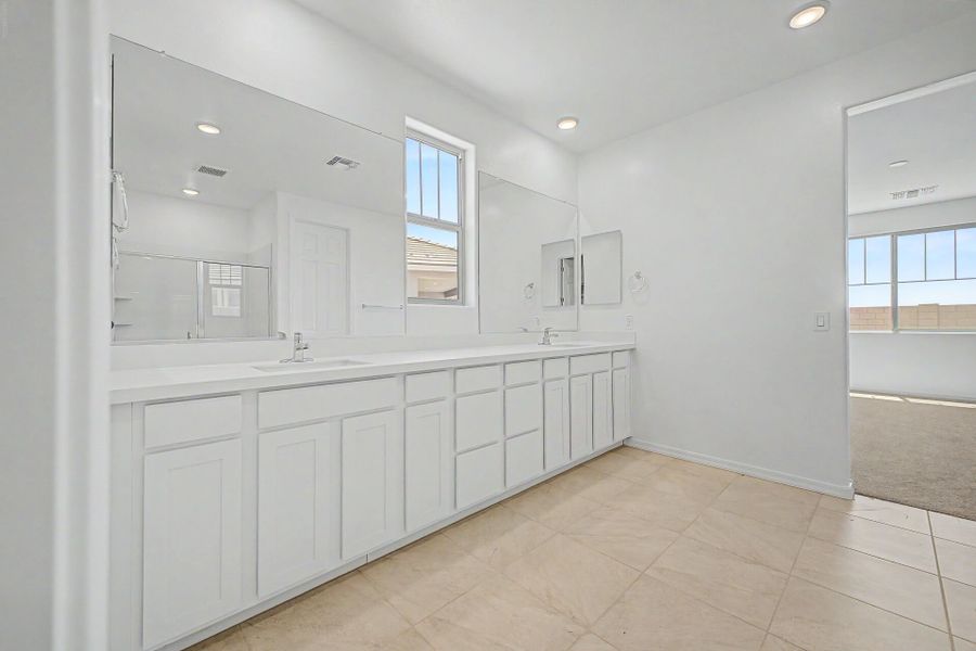 Furnished interior view inside a new home in Las Ventanas, Goodyear (Image 5). Furnished interior view inside a new home in Las Ventanas, Goodyear (Image 5).