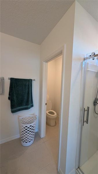 Close-up of interior finishes inside a home in North Park Isle, Plant City (Image 18).