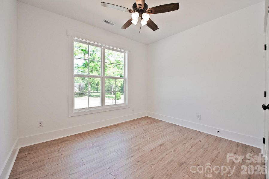 Spacious, unfurnished interior of a new home in , Concord (Image 19).
