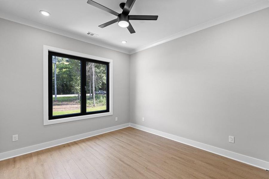 Spacious, unfurnished interior of a new home in , Jefferson (Image 48).