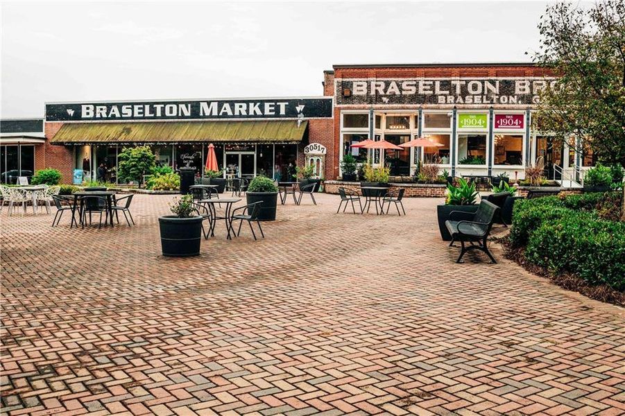 Image 135 of a home in Rosewood Lake Estates.