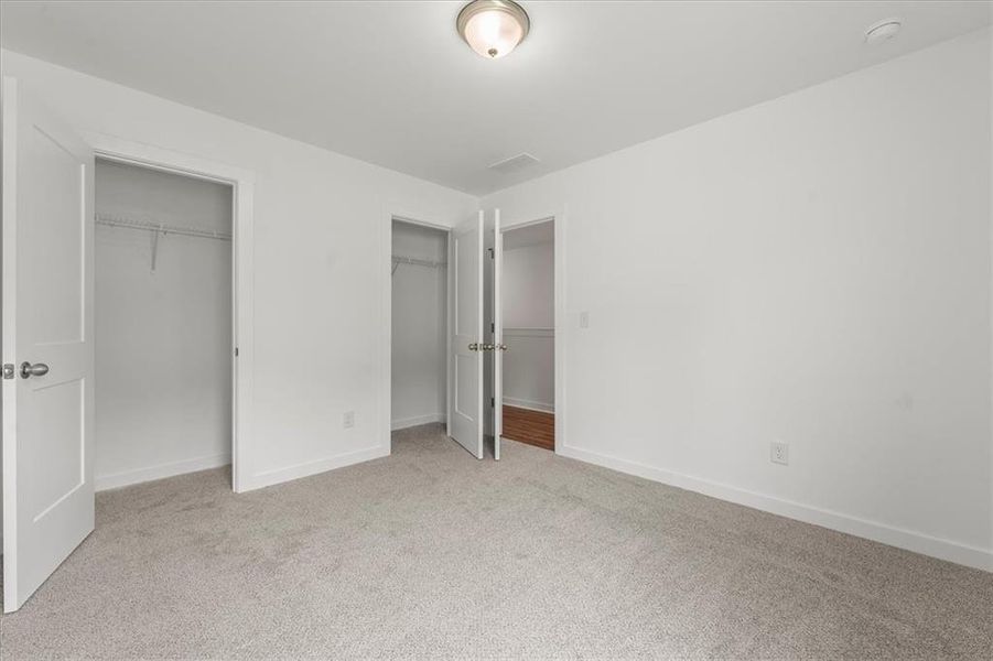 Spacious, unfurnished interior of a new home in Ellington Farms, Statham (Image 24).