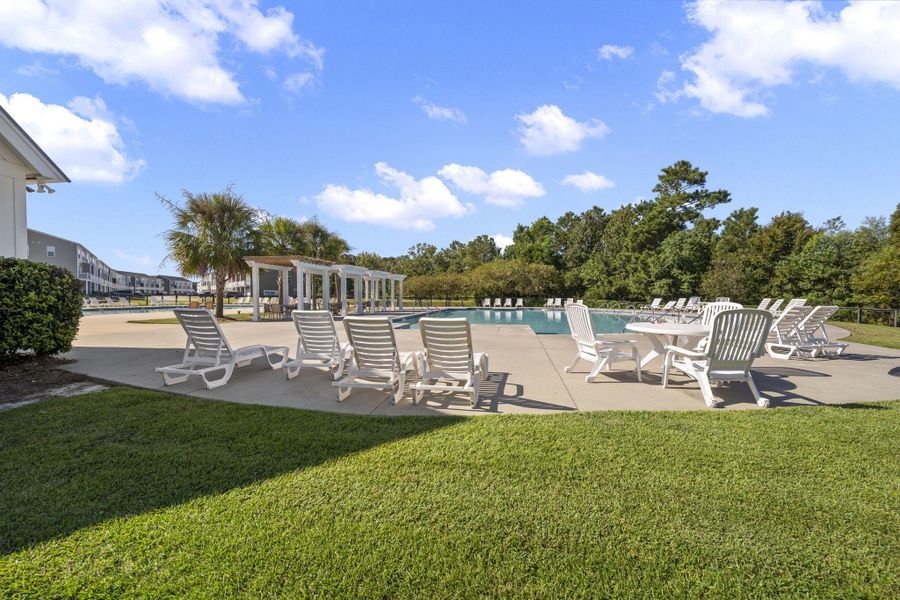 Community amenities in High Point at Foxbank, Moncks Corner (Image 52).