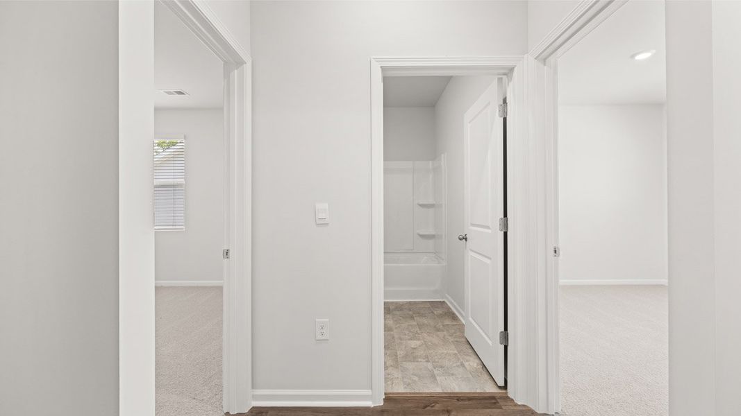 Spacious, unfurnished interior of a new home in Highland Hills, Graniteville (Image 20).