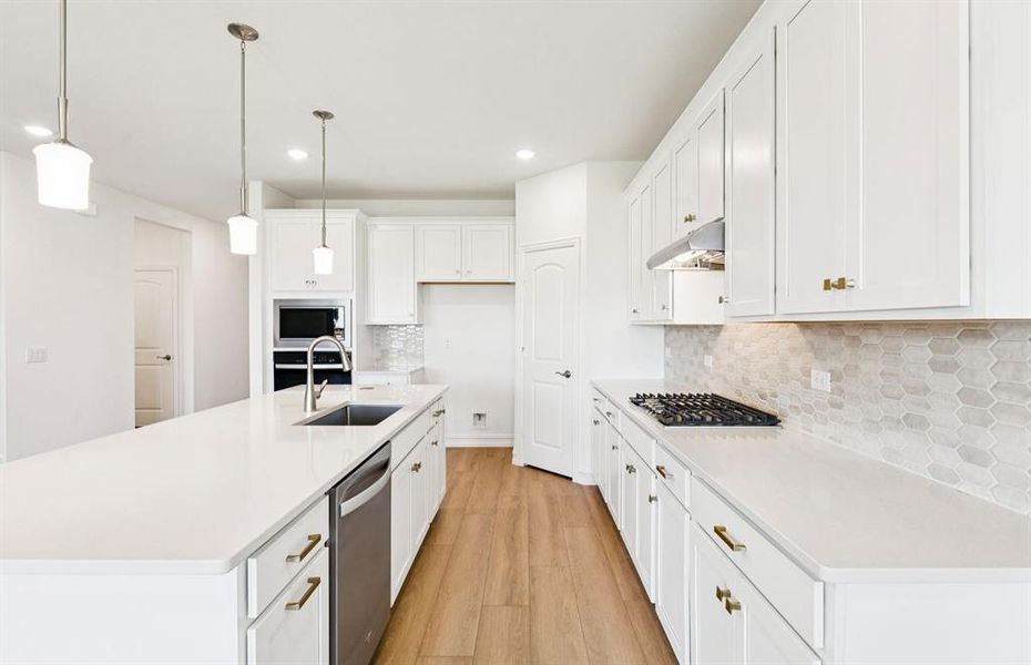 Abundant cabinet space in kitchen Abundant cabinet space in kitchen