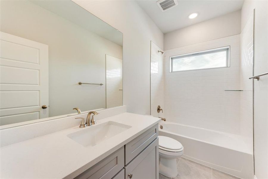 Furnished interior view inside a new home in Villages of Creekwood, Frisco (Image 12).