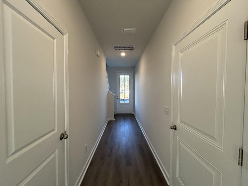 Spacious, unfurnished interior of a new home in , Summerville (Image 10).