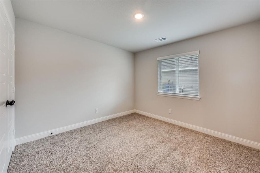 Spacious, unfurnished interior of a new home in , Hillsboro (Image 22).