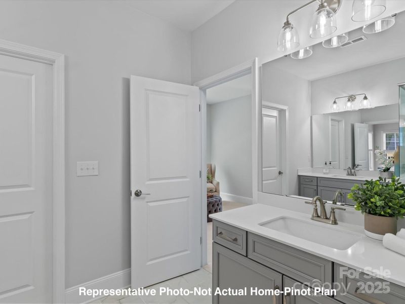 Main Bathroom-Pinot Plan-Walk23