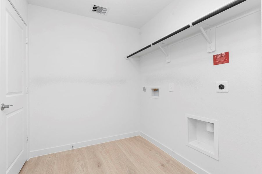 *Images and 3D tour are for illustration only and options may vary from home as built. *Images and 3D tour are for illustration only and options may vary from home as built.