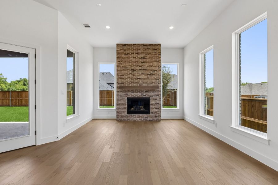 Spacious, unfurnished interior of a new home in The Parks at Wilson Creek, Celina (Image 41). Spacious, unfurnished interior of a new home in The Parks at Wilson Creek, Celina (Image 41).