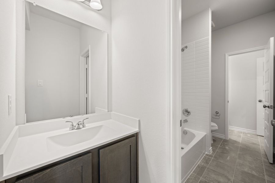 Furnished interior view inside a new home in Eagle Cove, Denton (Image 12).