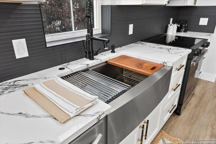 Close-up of interior finishes inside a home in , Fischer (Image 14).