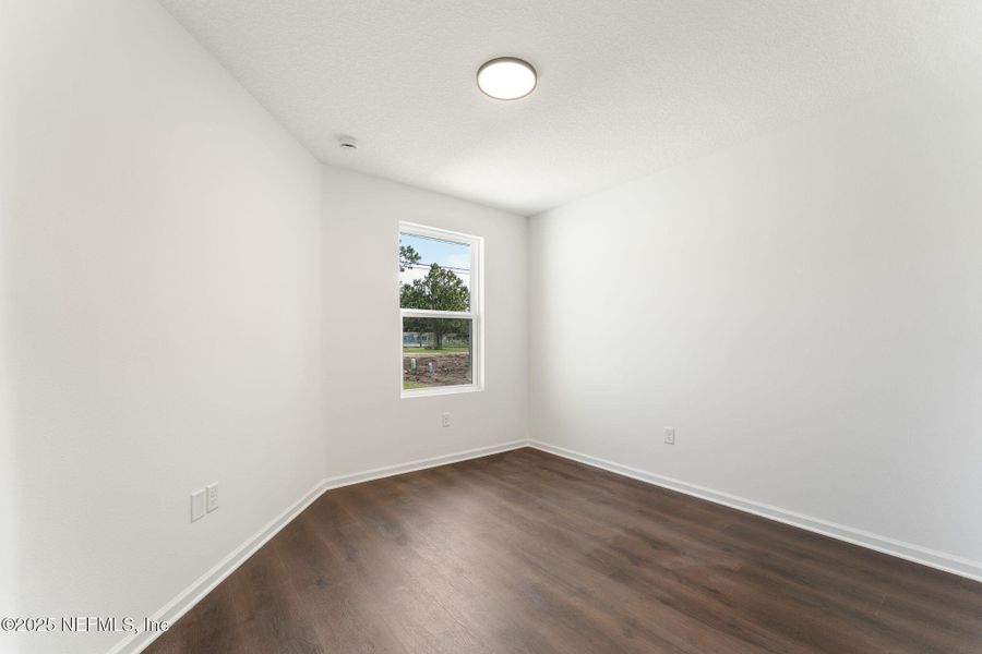 Spacious, unfurnished interior of a new home in , Green Cove Springs (Image 47).
