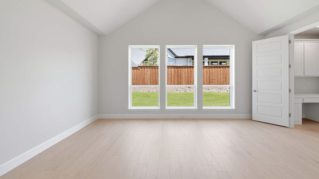 Spacious, unfurnished interior of a new home in Terraces, Rockwall (Image 20). Spacious, unfurnished interior of a new home in Terraces, Rockwall (Image 20).