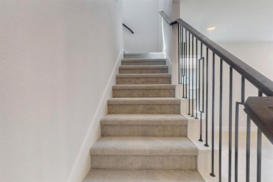 Spacious, unfurnished interior of a new home in , Rowlett (Image 21).