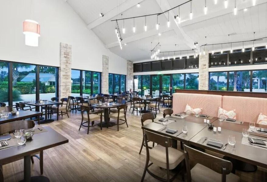 Dining Area at The Pointe