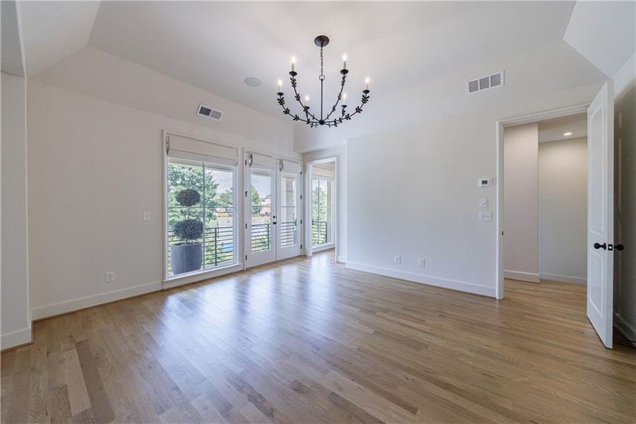 Spacious, unfurnished interior of a new home in Delmont, Atlanta (Image 19).